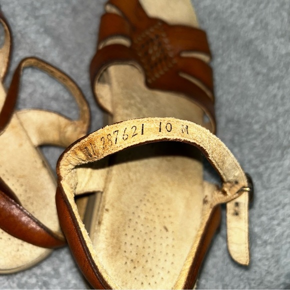 SAS Brown Leather Sandals - Picture 4 of 4